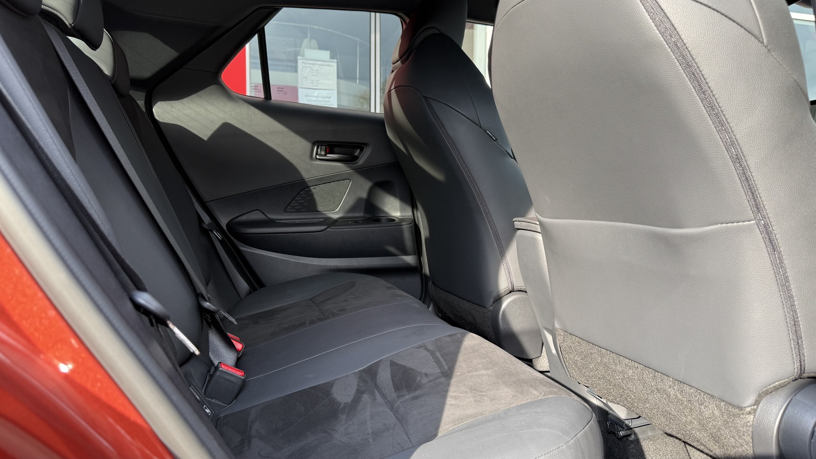 Toyota C-HR 2025 року з пробігом 4844 км, Хетчбек, Тойота Центр Вінниця "Преміум Мотор", м.Вінниця - 1835000 ГРН | Фото № 7