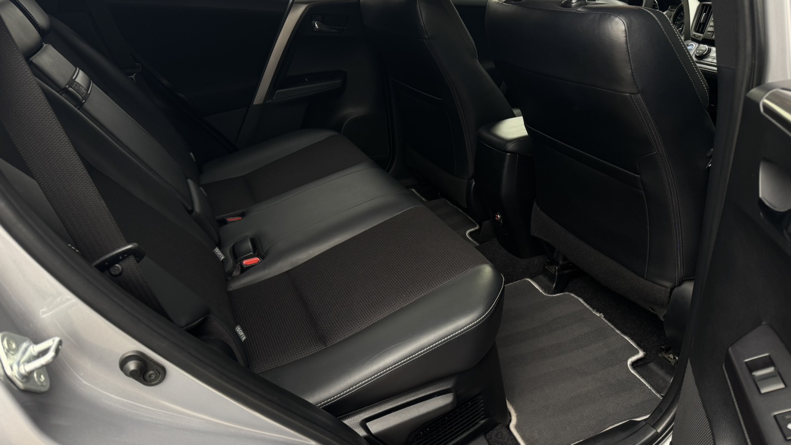 Toyota RAV4 2018 року з пробігом 69996 км, Універсал, Тойота Центр Одеса "ВіДі Пальміра", м.Одеса - 1100000 ГРН | Фото № 7