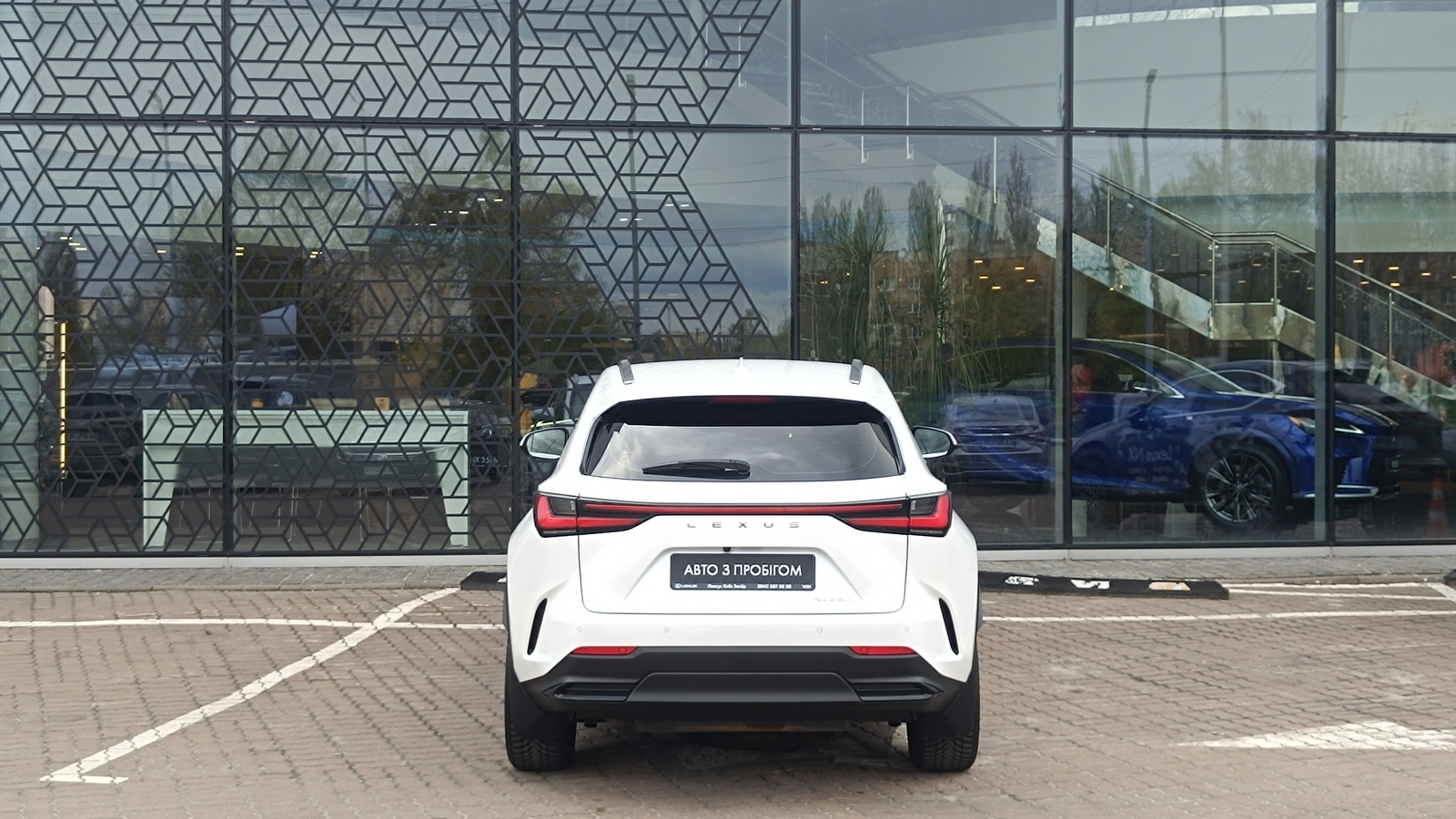 Lexus NX 2022 року з пробігом 42973 км, Універсал, Лексус Київ Захід, м.Київ - 2075000 ГРН | Фото № 4