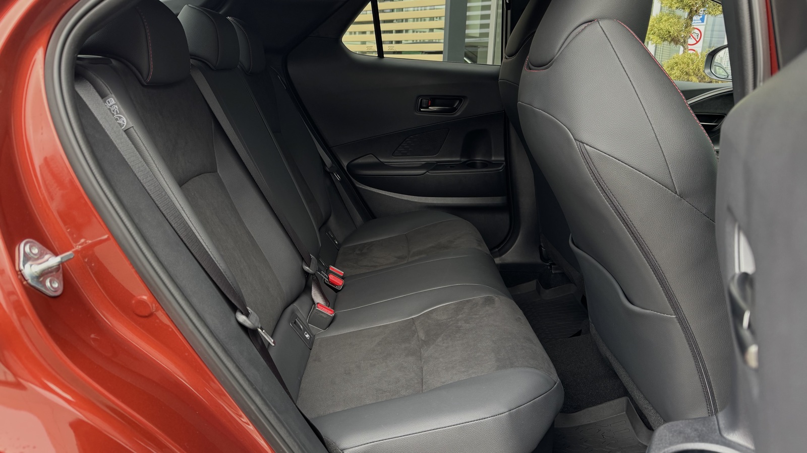 Toyota C-HR 2025 року з пробігом 176 км, Хетчбек, Тойота Центр Чернігів "Соллі-Плюс", м.Чернігів - 1850000 ГРН | Фото № 7