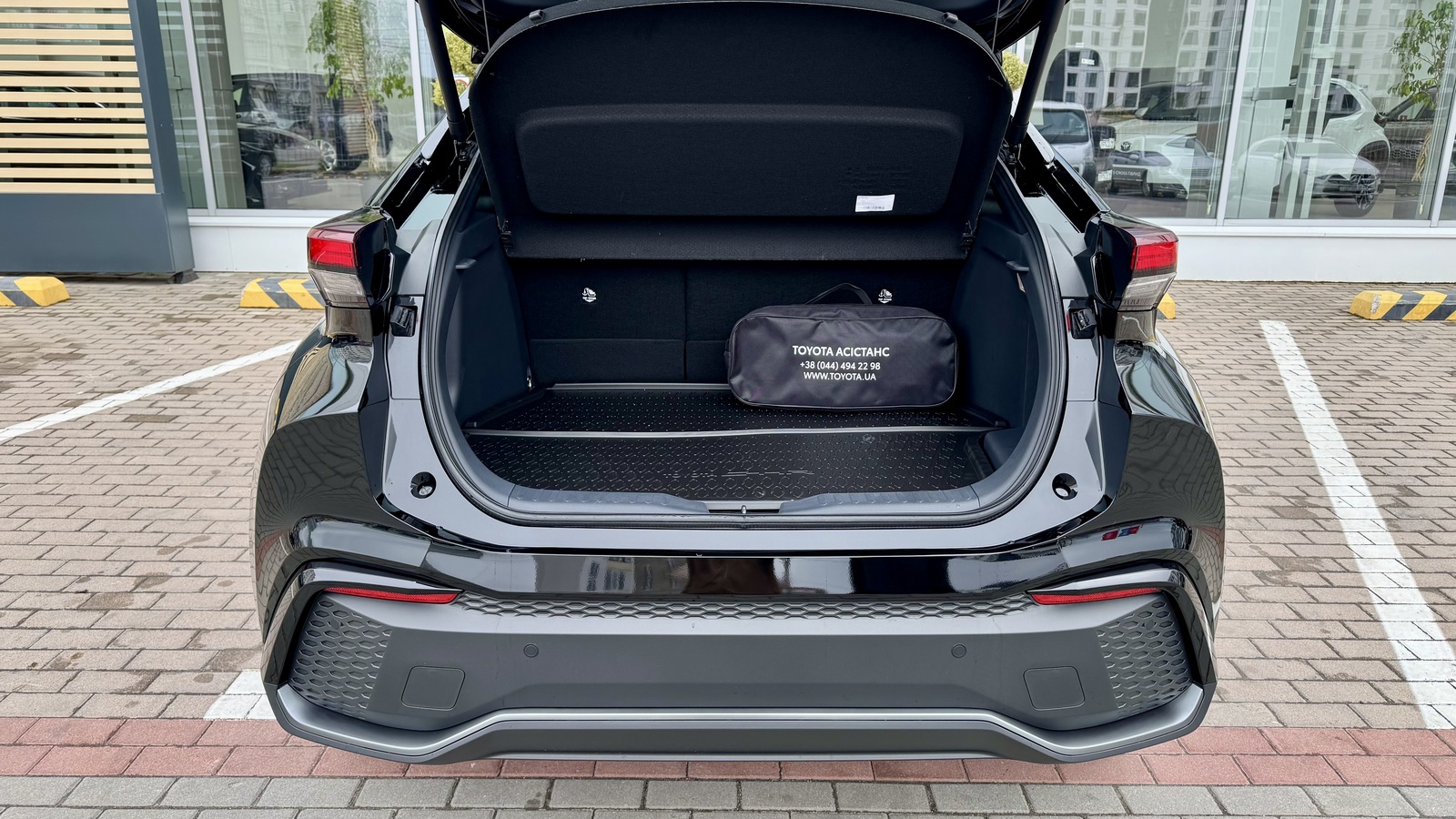 Toyota C-HR 2025 року з пробігом 176 км, Хетчбек, Тойота Центр Чернігів "Соллі-Плюс", м.Чернігів - 1850000 ГРН | Фото № 10