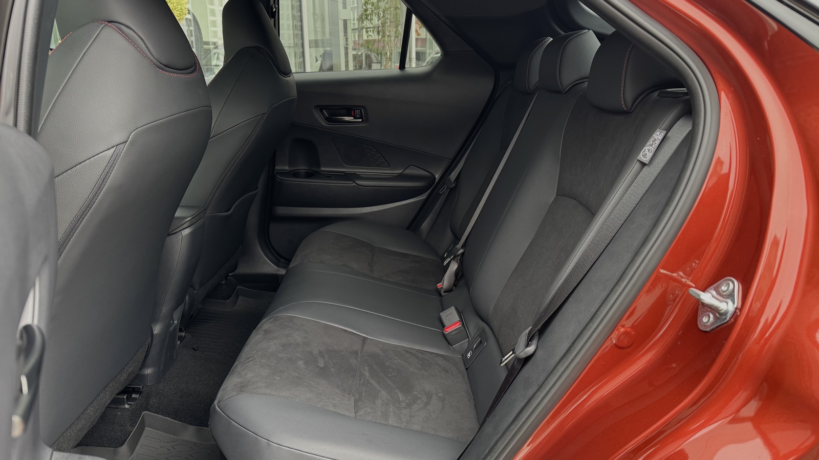 Toyota C-HR 2025 року з пробігом 176 км, Хетчбек, Тойота Центр Чернігів "Соллі-Плюс", м.Чернігів - 1850000 ГРН | Фото № 11