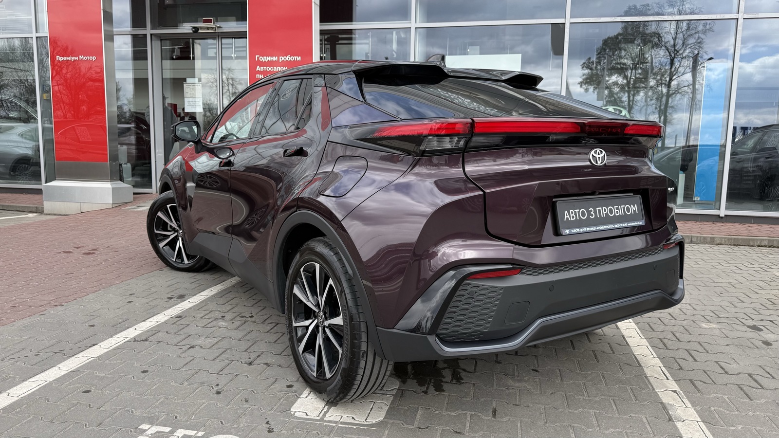 Toyota C-HR 2024 року з пробігом 7032 км, Хетчбек, Тойота Центр Вінниця "Преміум Мотор", м.Вінниця - 1450000 ГРН | Фото № 2
