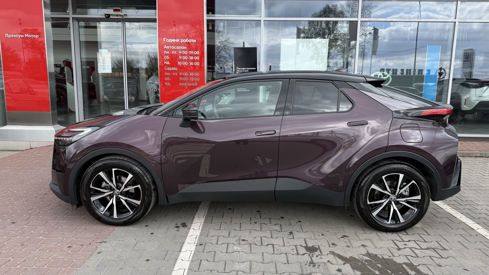 Toyota C-HR 2024 року з пробігом 7032 км, Хетчбек, Тойота Центр Вінниця "Преміум Мотор", м.Вінниця - 1450000 ГРН | Фото № 3