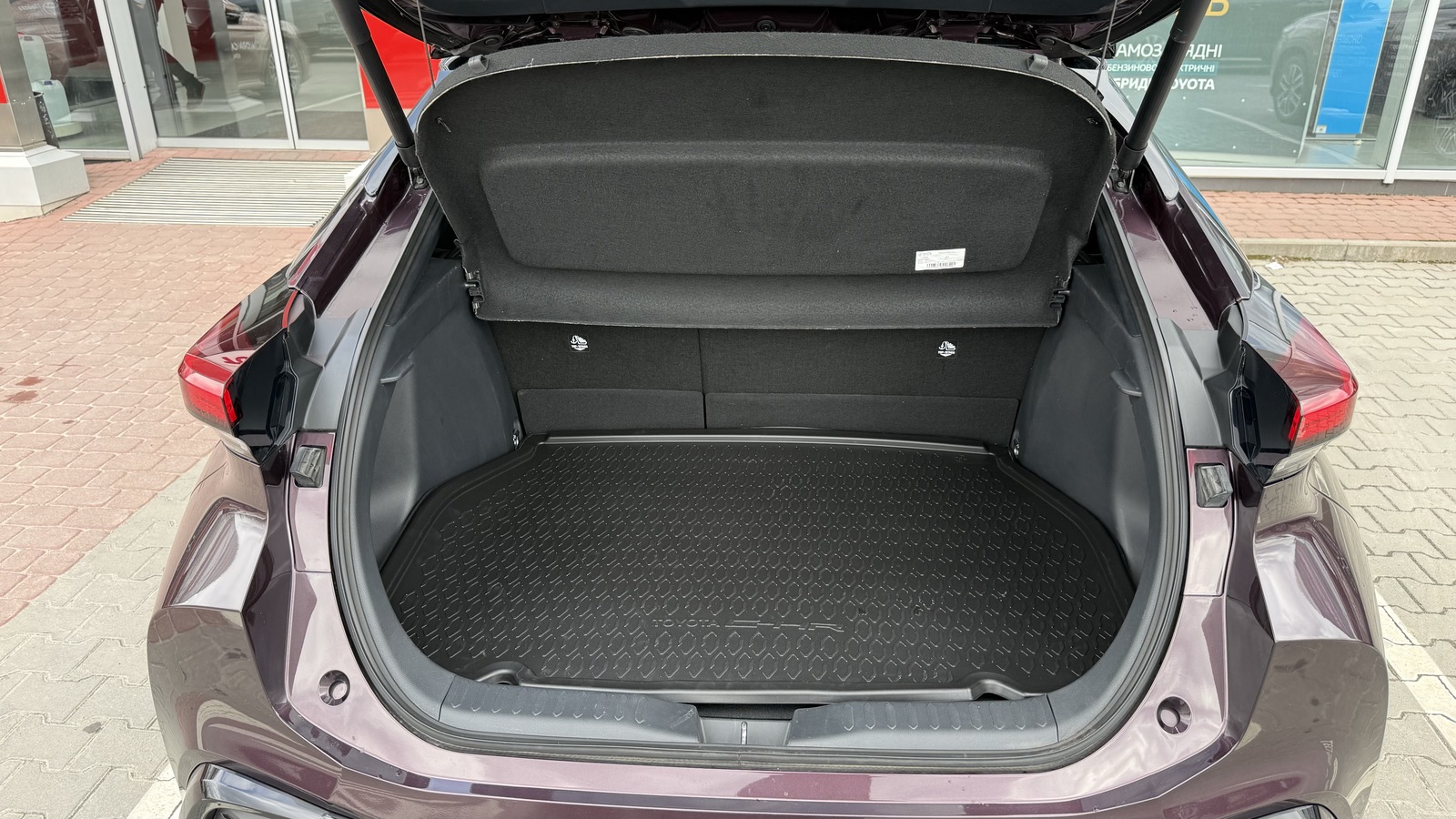 Toyota C-HR 2024 року з пробігом 7032 км, Хетчбек, Тойота Центр Вінниця "Преміум Мотор", м.Вінниця - 1450000 ГРН | Фото № 10