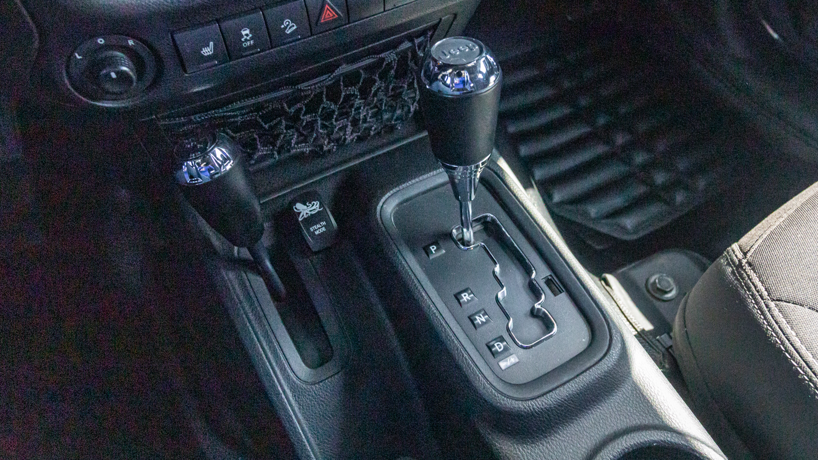 Інші авто JEEP WRANGLER 2016 року з пробігом 104804 км, Універсал, Тойота Центр Дніпро "Алмаз Мотор" на Запорізькому шосе, м.Дніпро - 1475000 ГРН | Фото № 27