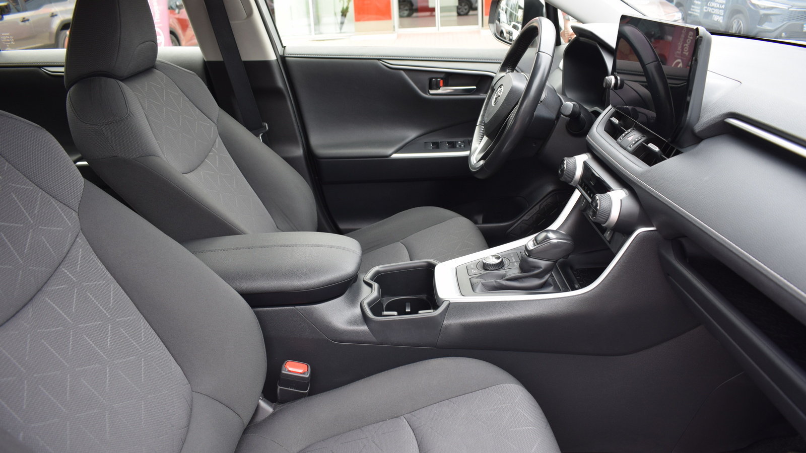 Toyota RAV4 2023 року з пробігом 67675 км, Універсал, Тойота Центр Житомир "Стар - Кар", м.Житомир - 1403920 ГРН | Фото № 6