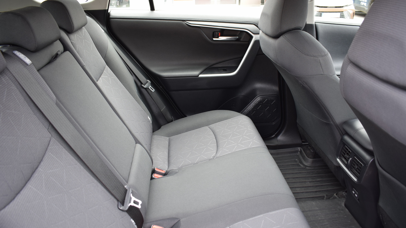 Toyota RAV4 2023 року з пробігом 67675 км, Універсал, Тойота Центр Житомир "Стар - Кар", м.Житомир - 1403920 ГРН | Фото № 7