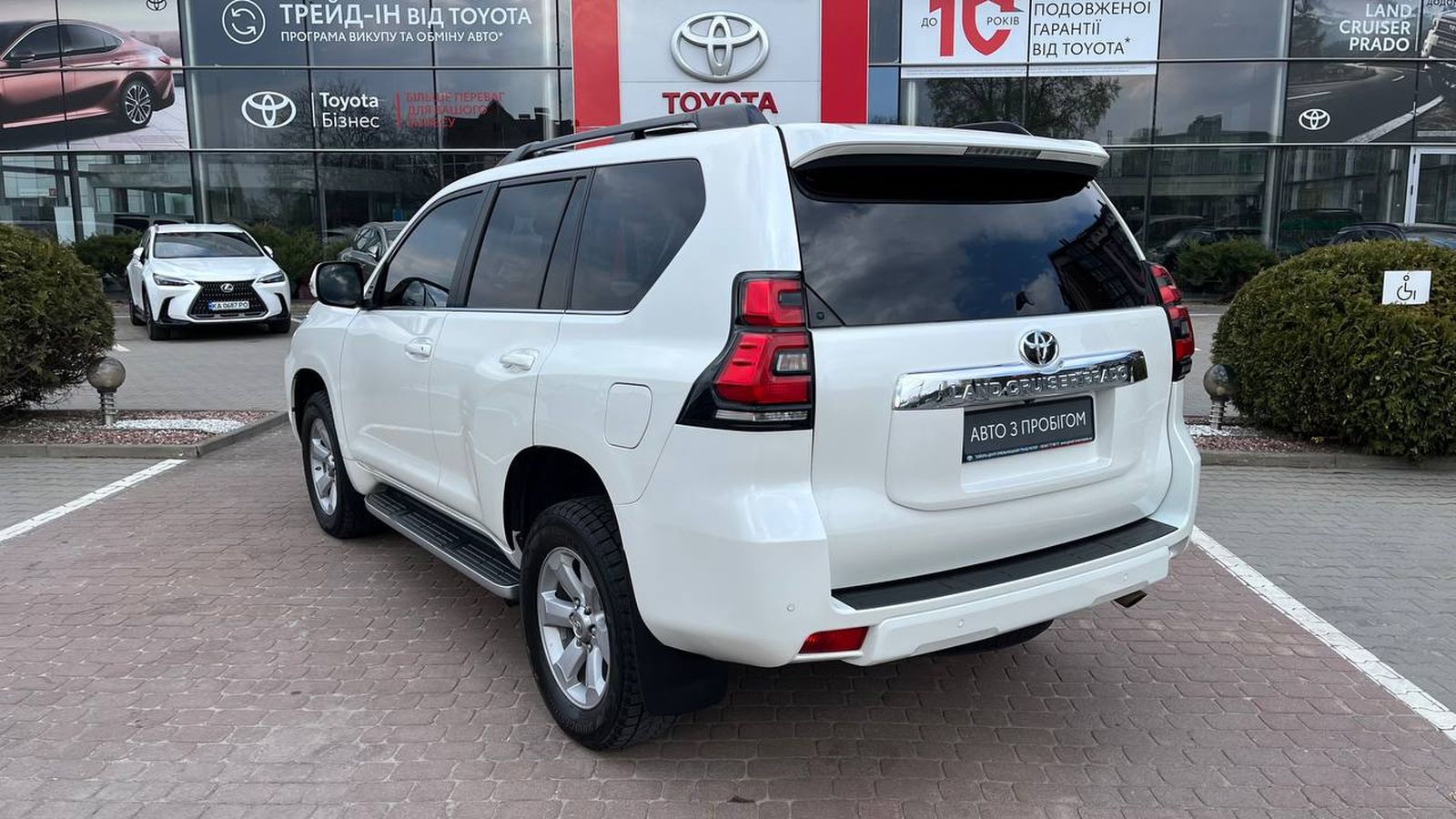 Toyota LAND CRUISER PRADO 2019 року з пробігом 103629 км, Універсал, Тойота Центр Хмельницький "Гранд Мотор", м.Хмельницький - 1824000 ГРН | Фото № 2