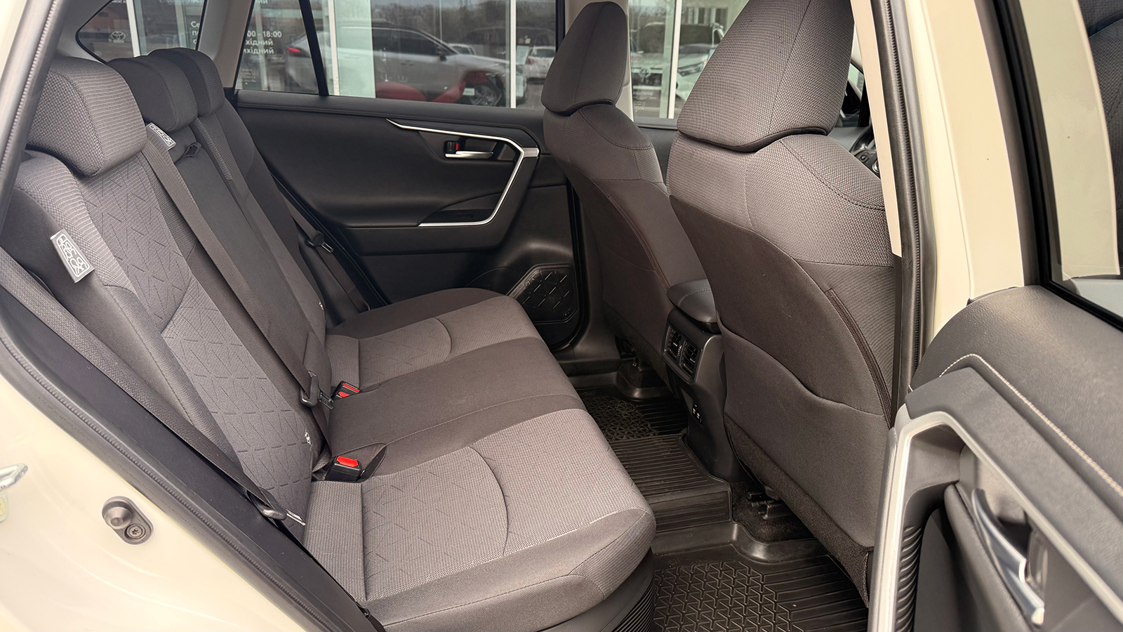 Toyota RAV4 2019 року з пробігом 82239 км, Універсал, Тойота Центр Рівне "Агат Авто", м.Рівне - 1331520 ГРН | Фото № 7