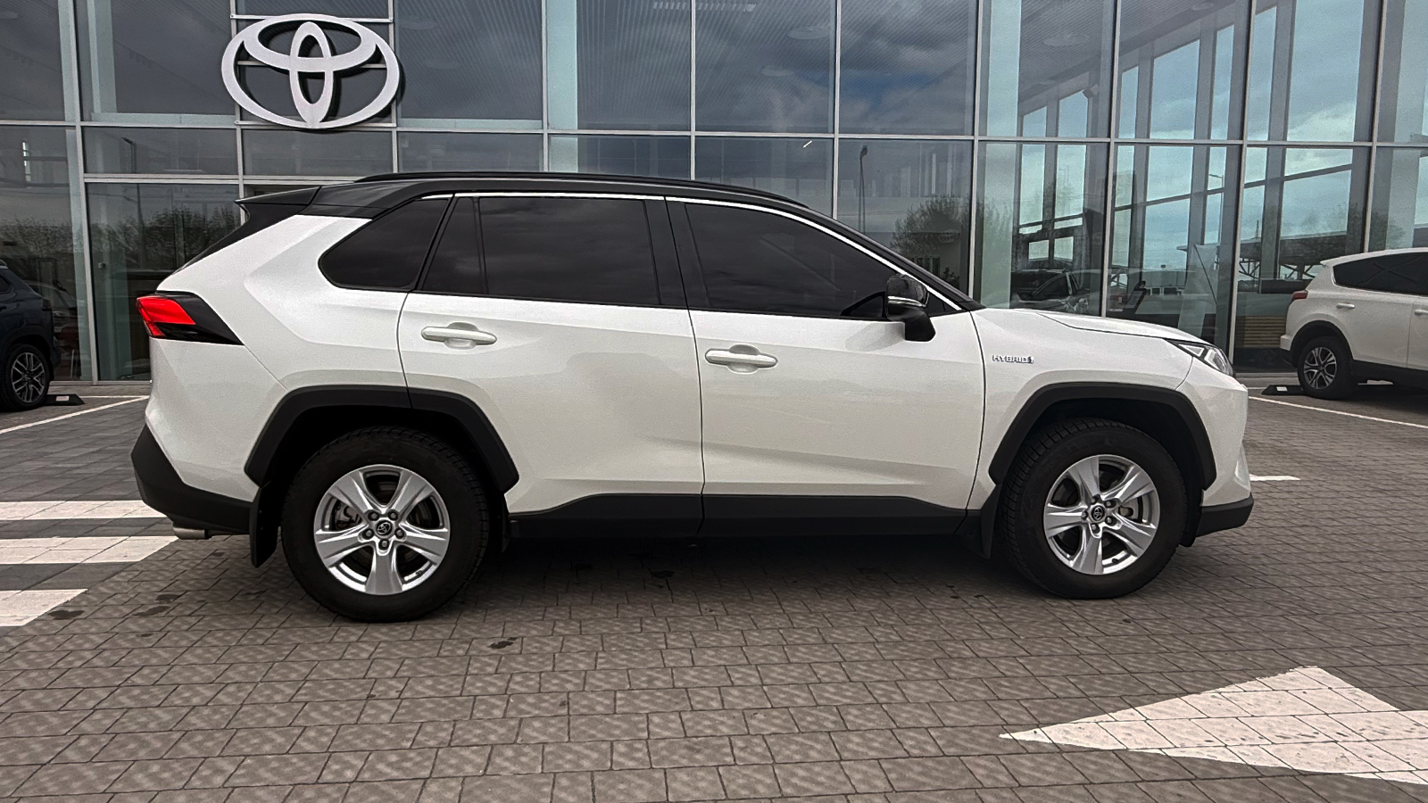 Toyota RAV4 2019 року з пробігом 82239 км, Універсал, Тойота Центр Рівне "Агат Авто", м.Рівне - 1331520 ГРН | Фото № 17