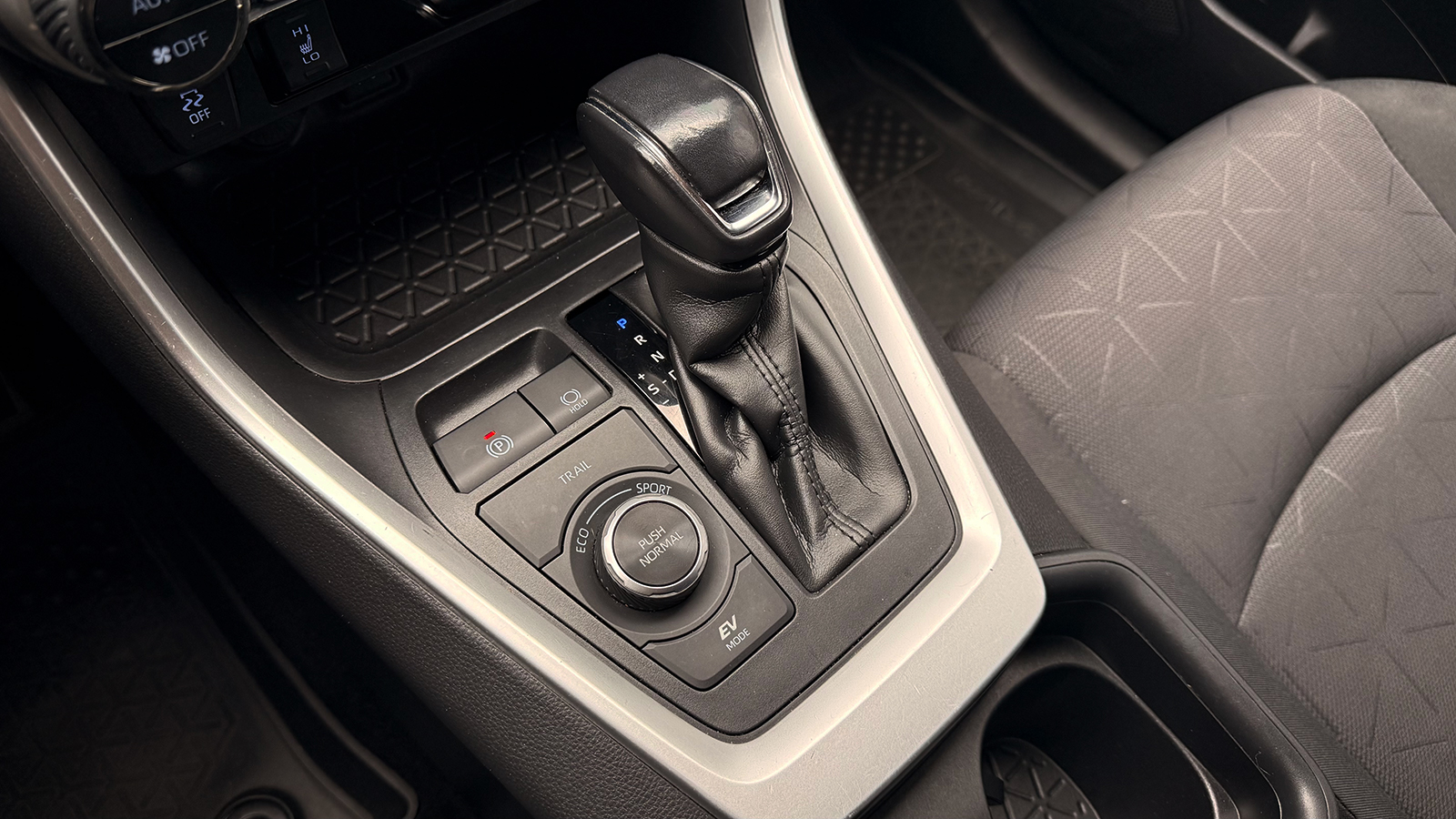 Toyota RAV4 2019 року з пробігом 82239 км, Універсал, Тойота Центр Рівне "Агат Авто", м.Рівне - 1331520 ГРН | Фото № 20