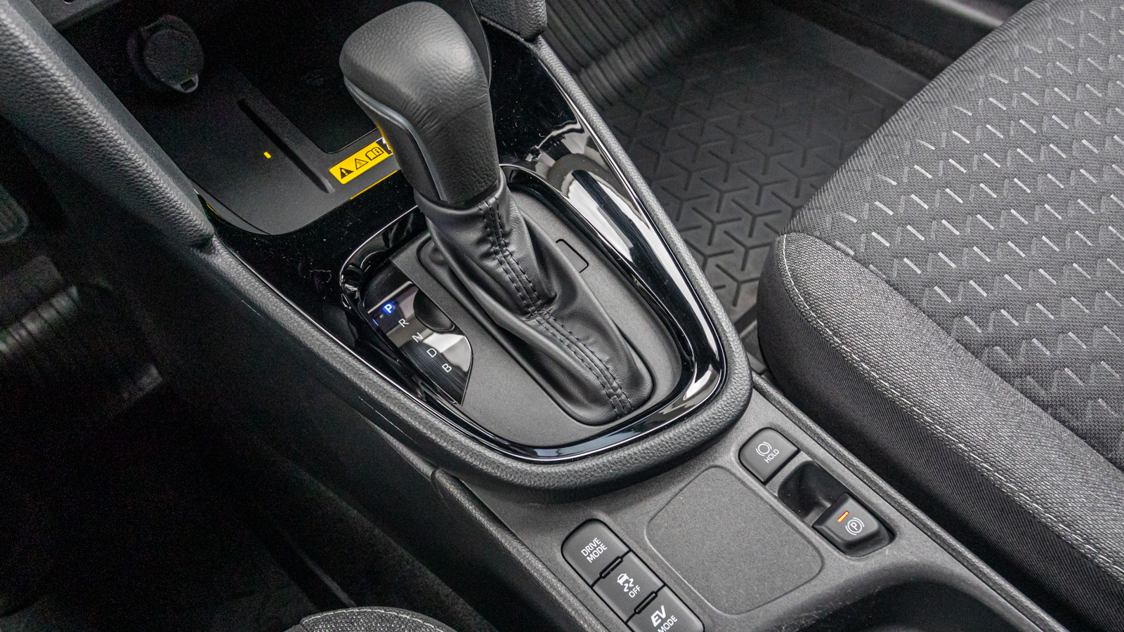 Toyota YARIS CROSS 2025 року з пробігом 10868 км, Хетчбек, Тойота Центр Дніпро "Алмаз Мотор" на Запорізькому шосе, м.Дніпро - 1320000 ГРН | Фото № 31