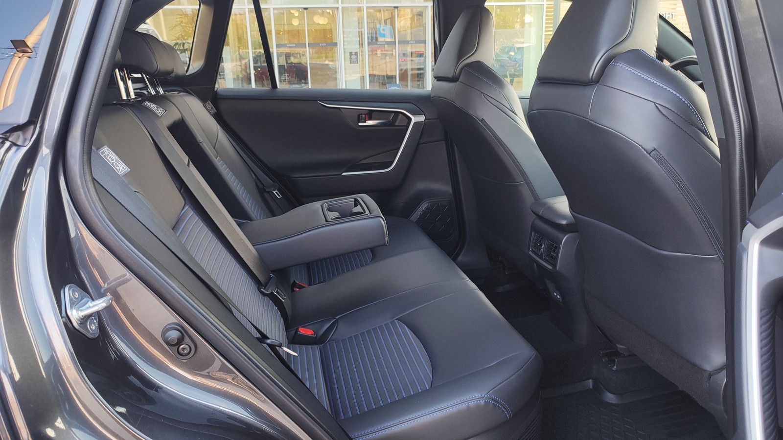 Toyota RAV4 2025 року з пробігом 7249 км, Універсал, Тойота Центр Київ "ВіДі Автострада", м.Київ - 2370000 ГРН | Фото № 7