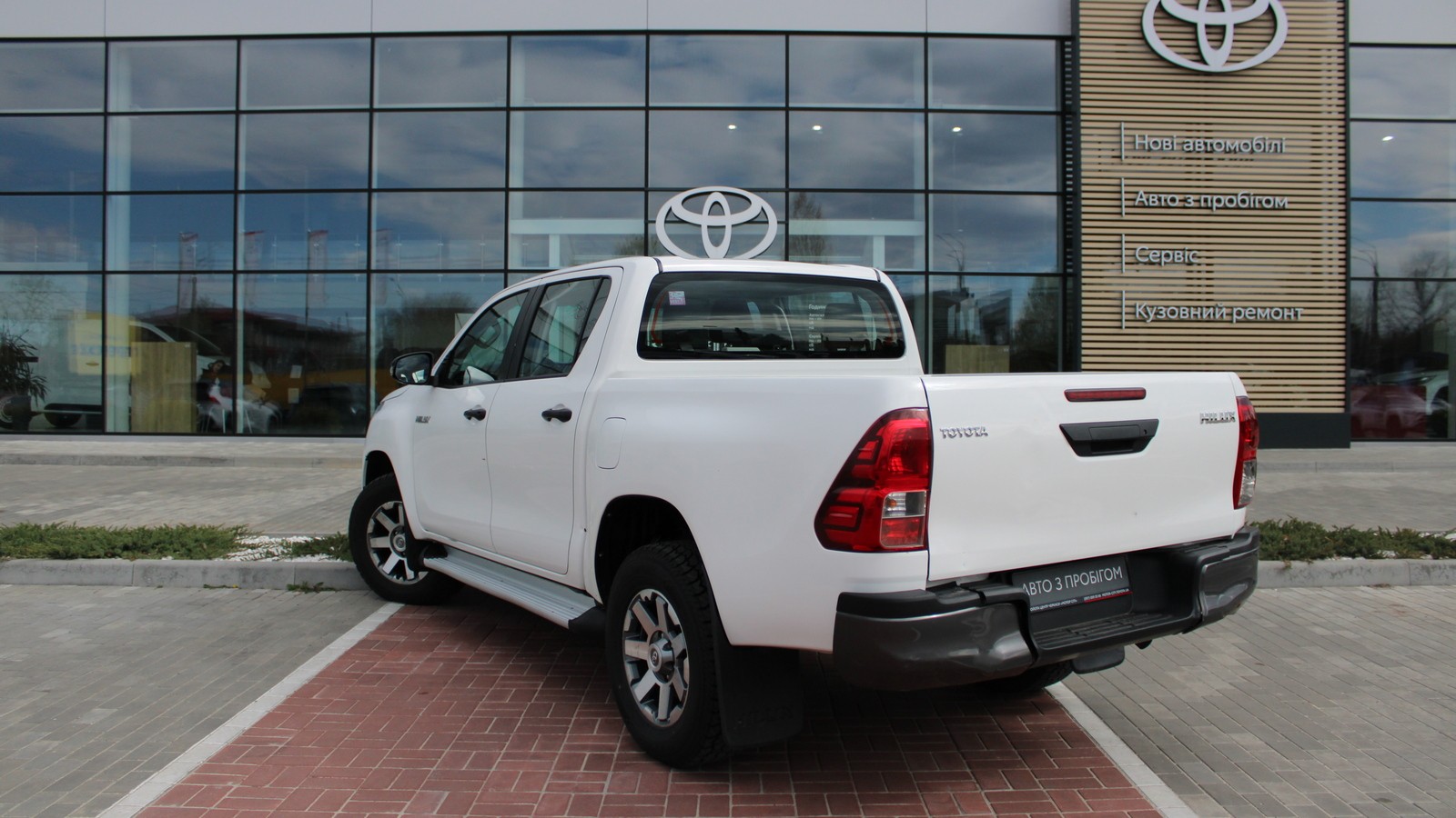 Toyota HILUX 2019 року з пробігом 199042 км, Пікап, Тойота Центр Черкаси "Мотор Сіті", м.Черкаси - 1263000 ГРН | Фото № 2