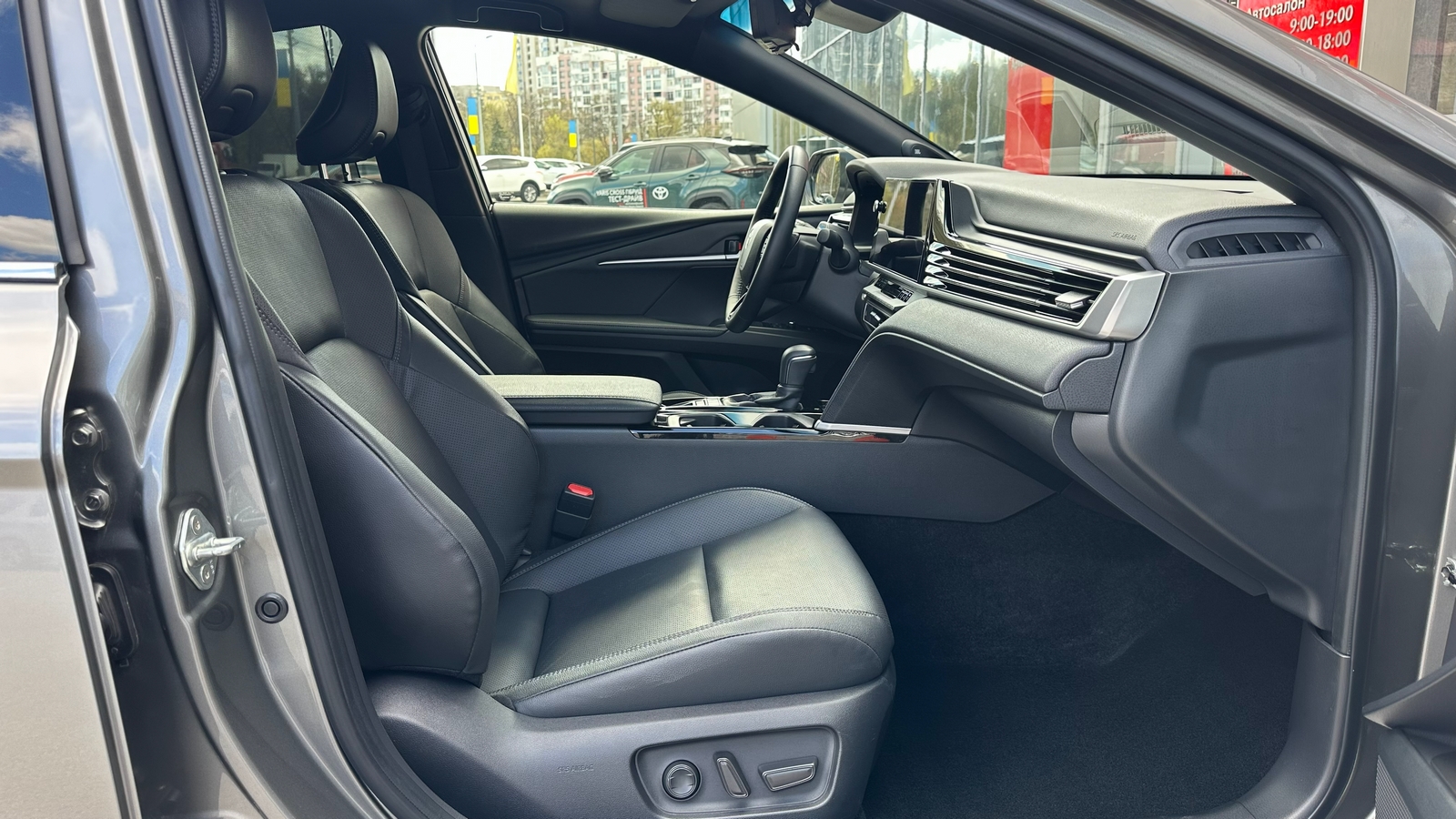 Toyota CAMRY 2024 року з пробігом 23491 км, Седан, Тойота Центр Харків "Артсіті", м.Харків - 2156000 ГРН | Фото № 6