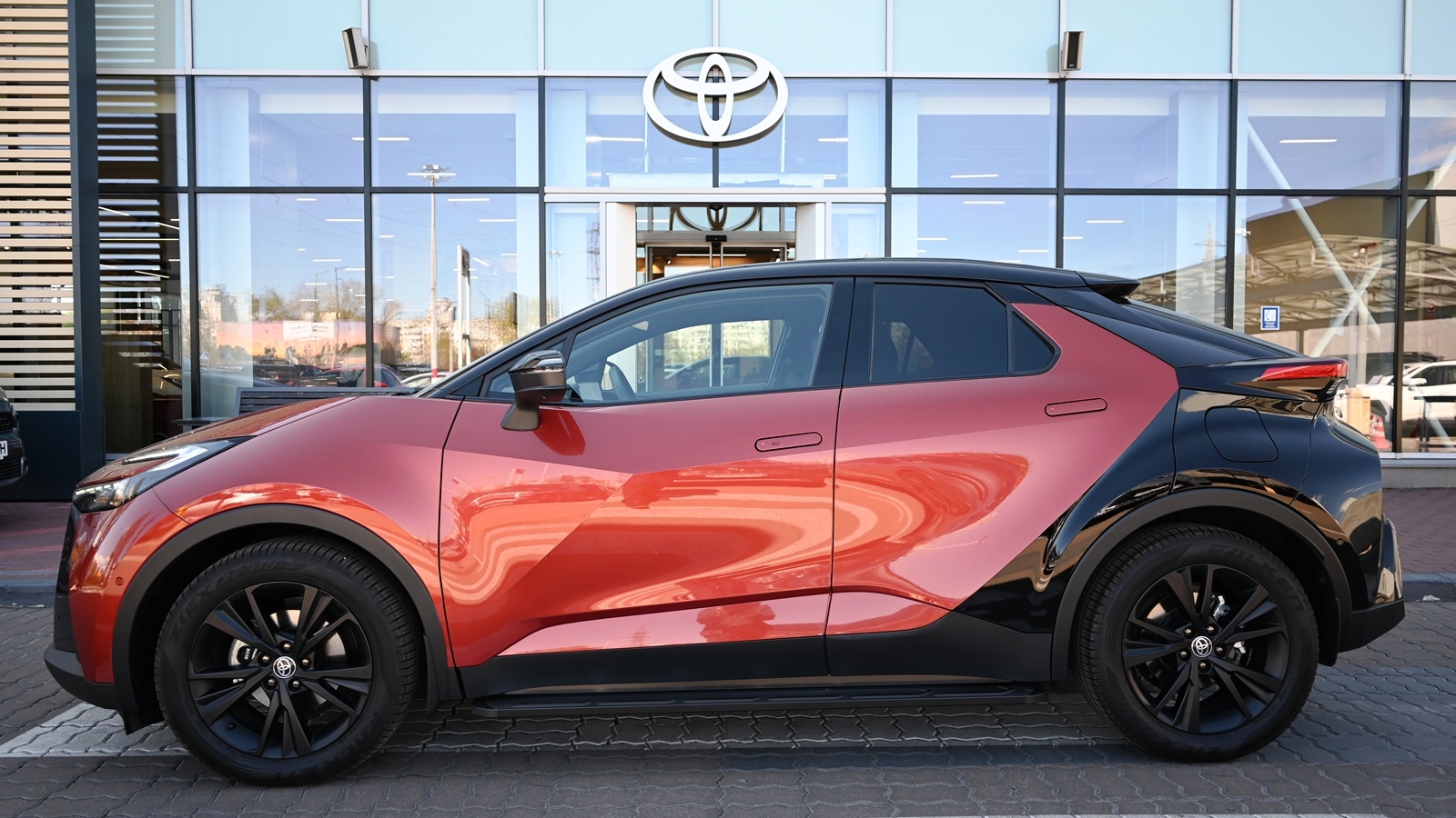 Toyota C-HR 2025 року з пробігом 1346 км, Хетчбек, Тойота Центр Київ "Сіті Плаза", м.Київ - 1781900 ГРН | Фото № 3