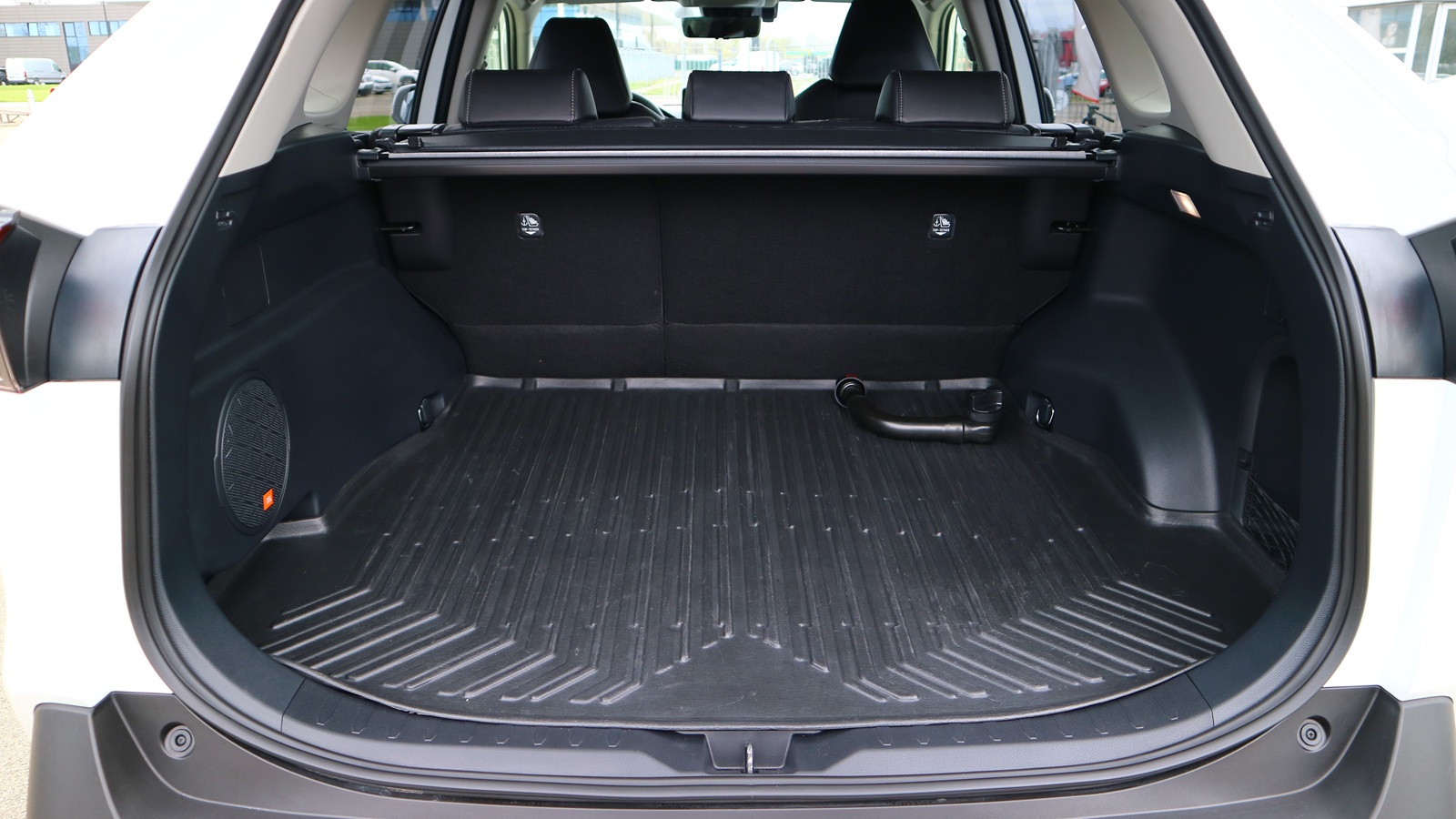 Toyota RAV4 2025 року з пробігом 10900 км, Універсал, Тойота Центр Київ "Автосаміт Укравто Столичне", м.Київ - 2365000 ГРН | Фото № 10