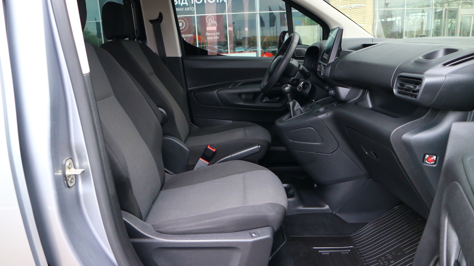 Toyota PROACE CITY VERSO 2021 року з пробігом 151616 км, Універсал, Тойота Центр Київ "Автосаміт Укравто Столичне", м.Київ - 828000 ГРН | Фото № 6