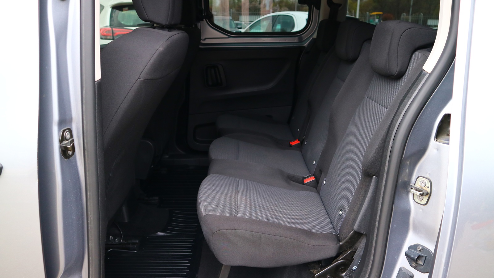 Toyota PROACE CITY VERSO 2021 року з пробігом 151616 км, Універсал, Тойота Центр Київ "Автосаміт Укравто Столичне", м.Київ - 828000 ГРН | Фото № 14