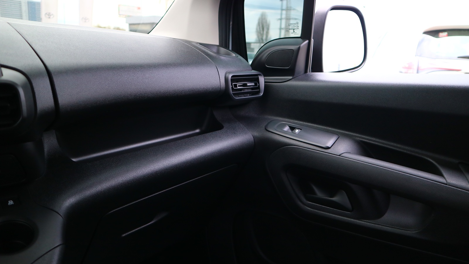 Toyota PROACE CITY VERSO 2021 року з пробігом 151616 км, Універсал, Тойота Центр Київ "Автосаміт Укравто Столичне", м.Київ - 828000 ГРН | Фото № 22