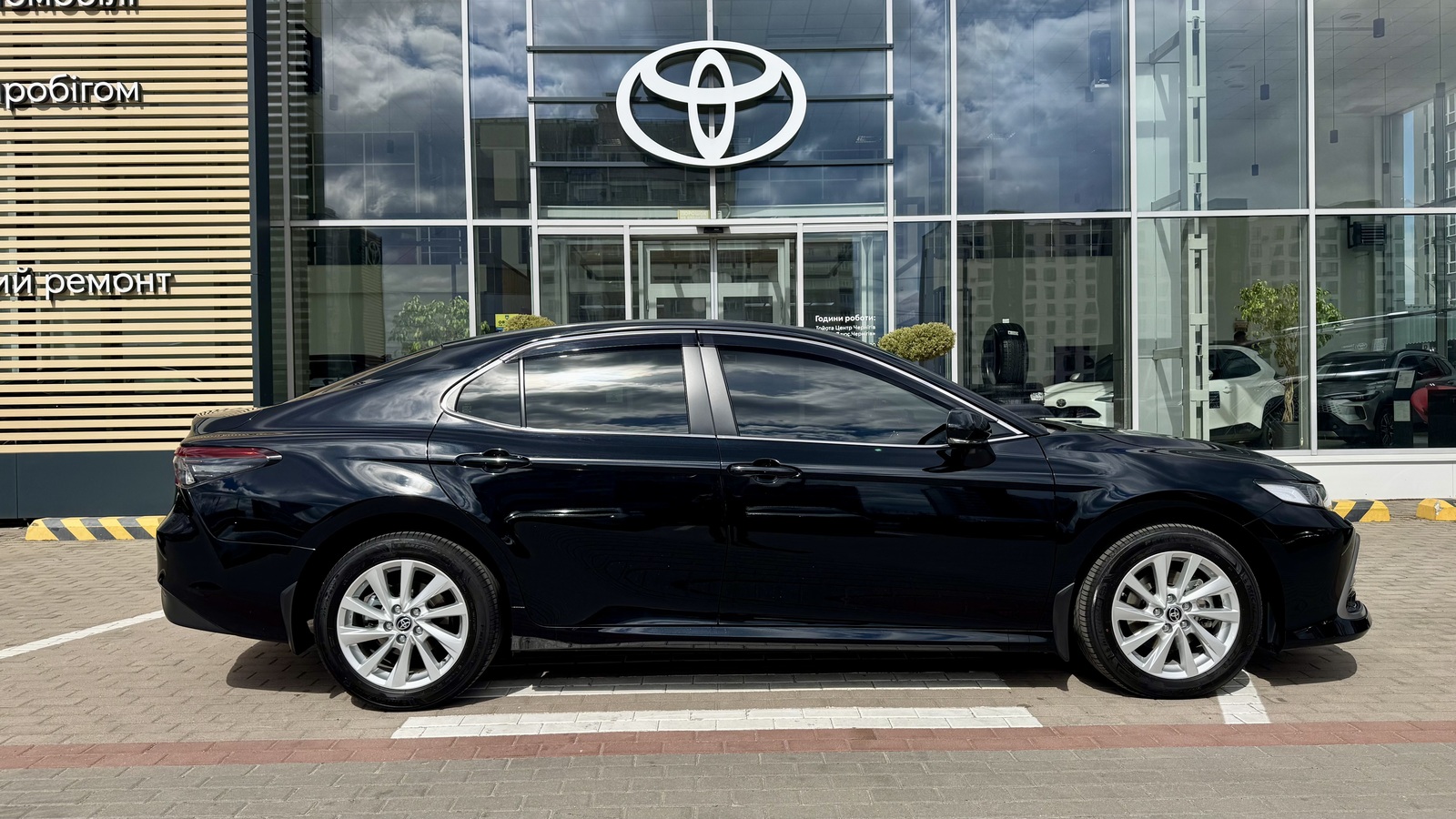 Toyota CAMRY 2023 року з пробігом 11225 км, Седан, Тойота Центр Чернігів "Соллі-Плюс", м.Чернігів - 1460000 ГРН | Фото № 16