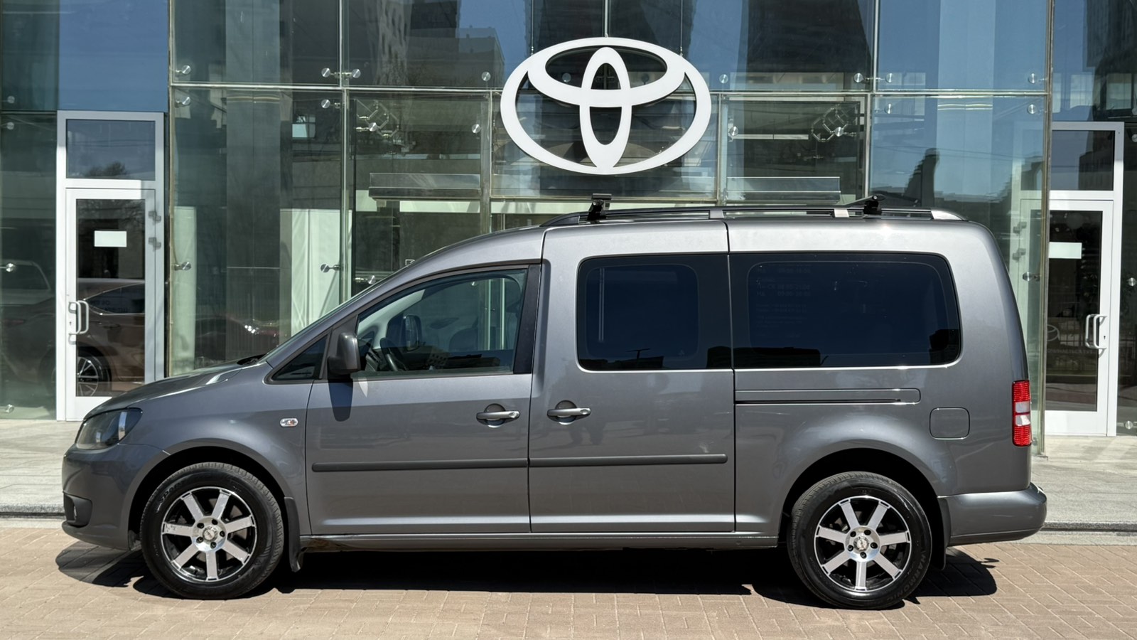 Інші авто VOLKSWAGEN Caddy 2013 року з пробігом 226150 км, Універсал, Тойота Центр Київ "Автосаміт Укравто", м.Київ - 578000 ГРН | Фото № 3