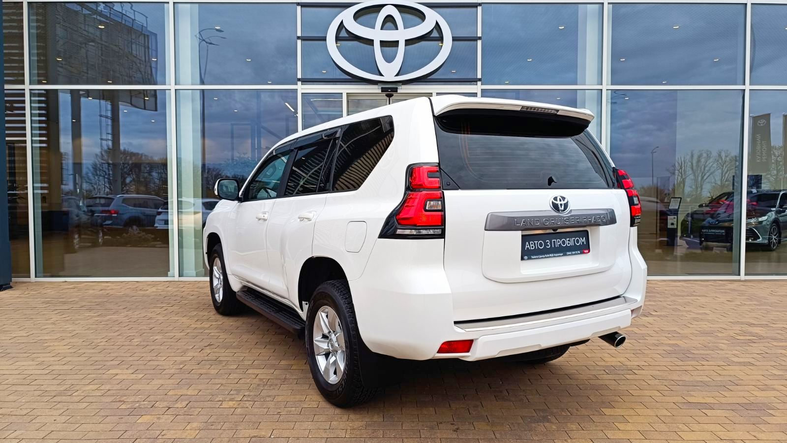 Toyota LAND CRUISER PRADO 2023 року з пробігом 18526 км, Універсал, Тойота Центр Київ «ВІДІ Аеропорт», м.Київ - 2300000 ГРН | Фото № 2