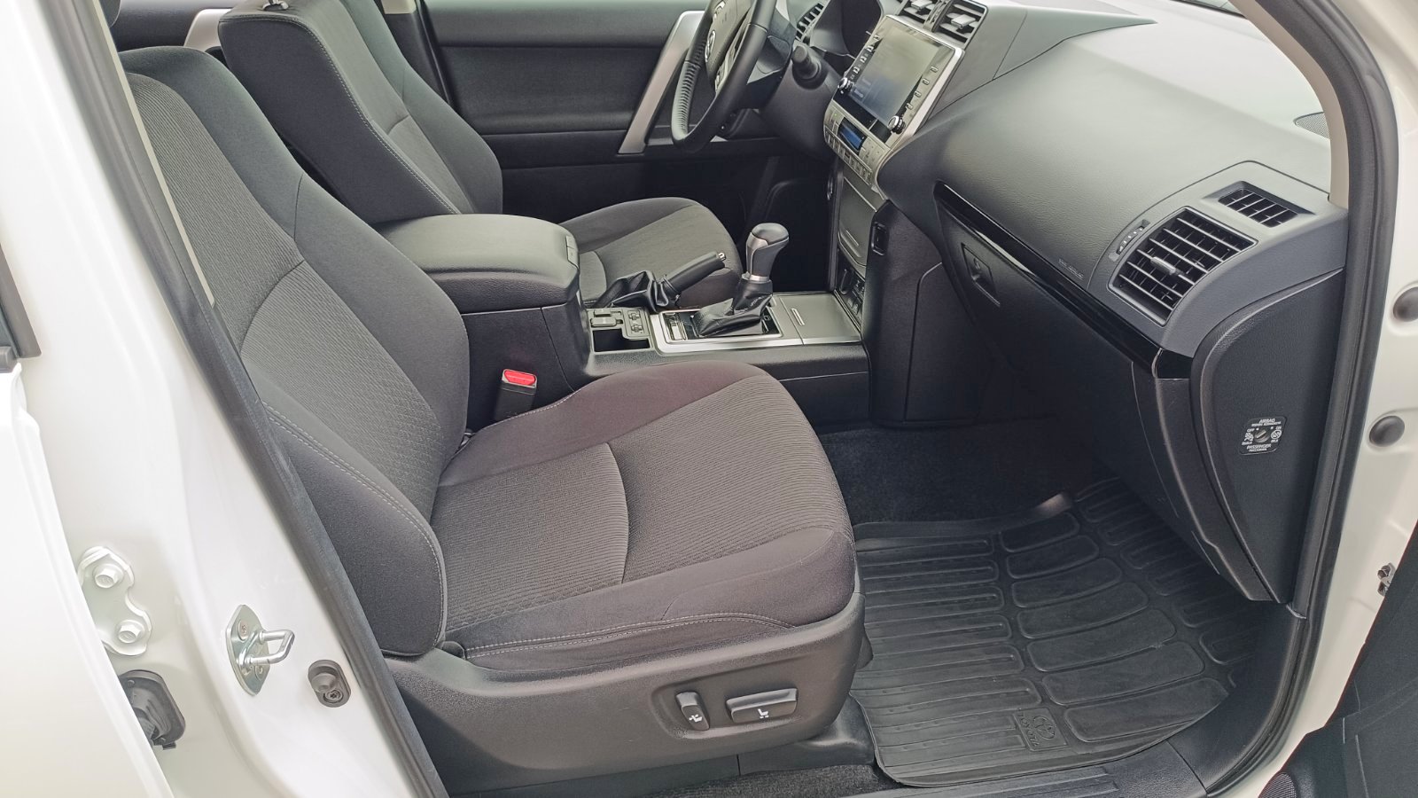 Toyota LAND CRUISER PRADO 2023 року з пробігом 18526 км, Універсал, Тойота Центр Київ «ВІДІ Аеропорт», м.Київ - 2300000 ГРН | Фото № 6