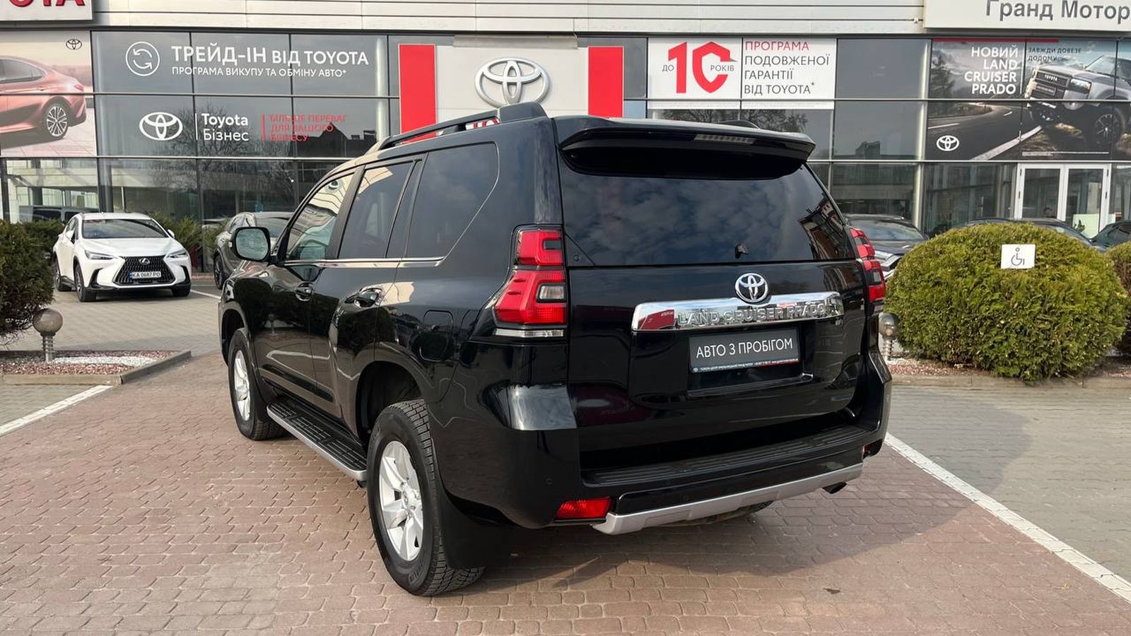 Toyota LAND CRUISER PRADO 2019 року з пробігом 200804 км, Універсал, Тойота Центр Хмельницький "Гранд Мотор", м.Хмельницький - 1590000 ГРН | Фото № 2