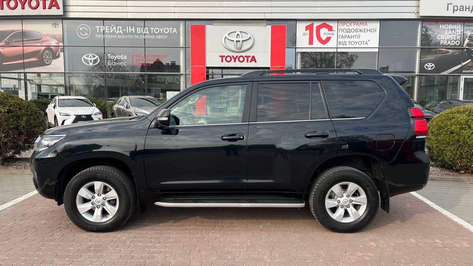 Toyota LAND CRUISER PRADO 2019 року з пробігом 200804 км, Універсал, Тойота Центр Хмельницький "Гранд Мотор", м.Хмельницький - 1590000 ГРН | Фото № 3