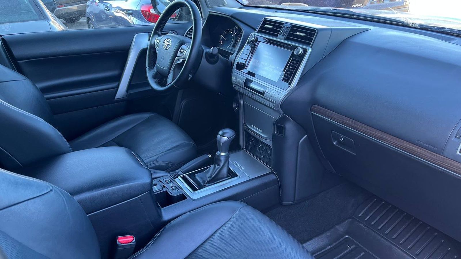 Toyota LAND CRUISER PRADO 2019 року з пробігом 200804 км, Універсал, Тойота Центр Хмельницький "Гранд Мотор", м.Хмельницький - 1590000 ГРН | Фото № 6