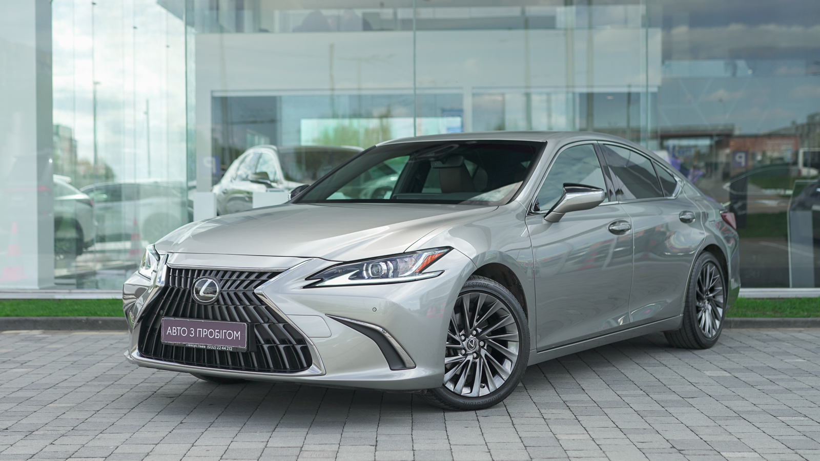 Lexus ES 2021 року з пробігом 91017 км, Седан, Лексус Львів, м.Львів - 1411200 ГРН | Фото № 1