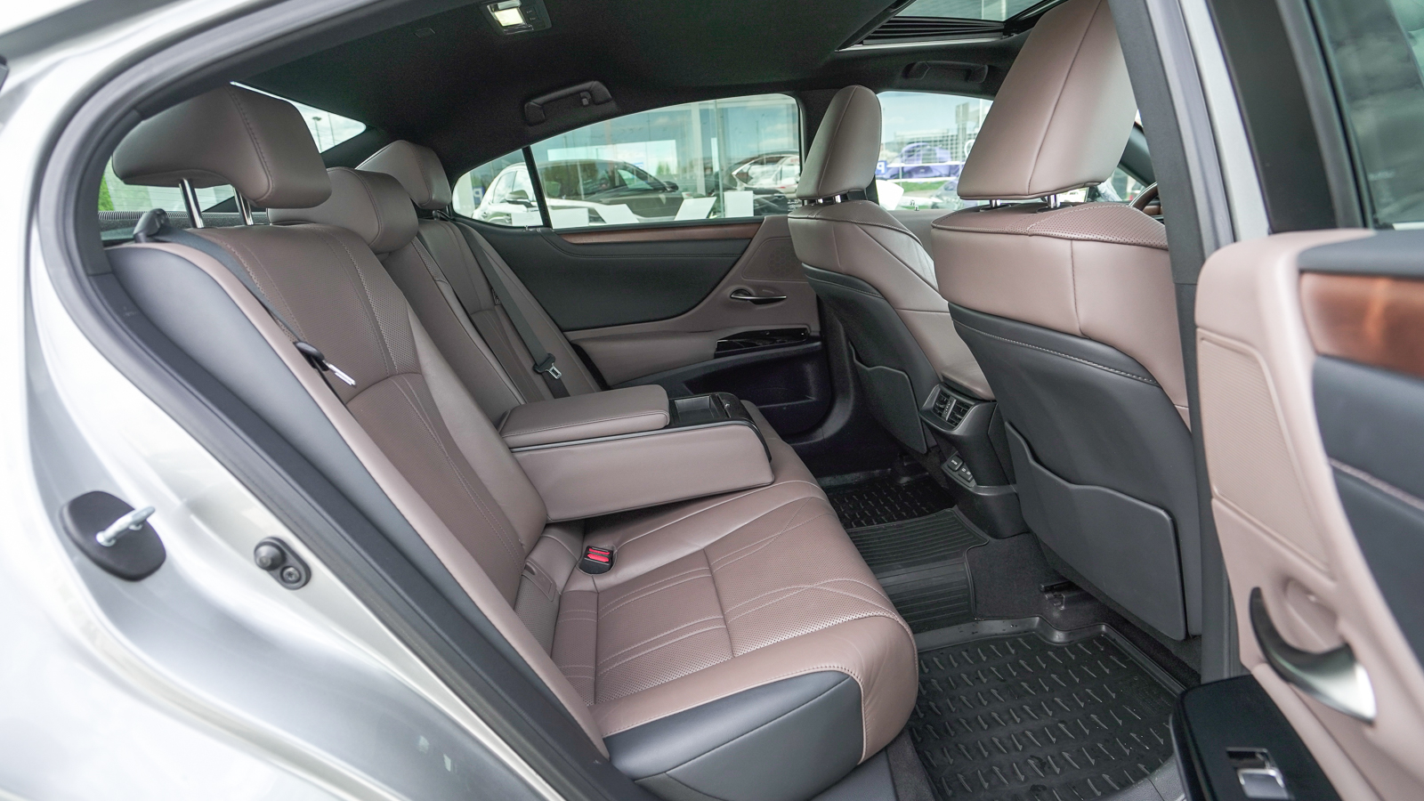 Lexus ES 2021 року з пробігом 91017 км, Седан, Лексус Львів, м.Львів - 1411200 ГРН | Фото № 7