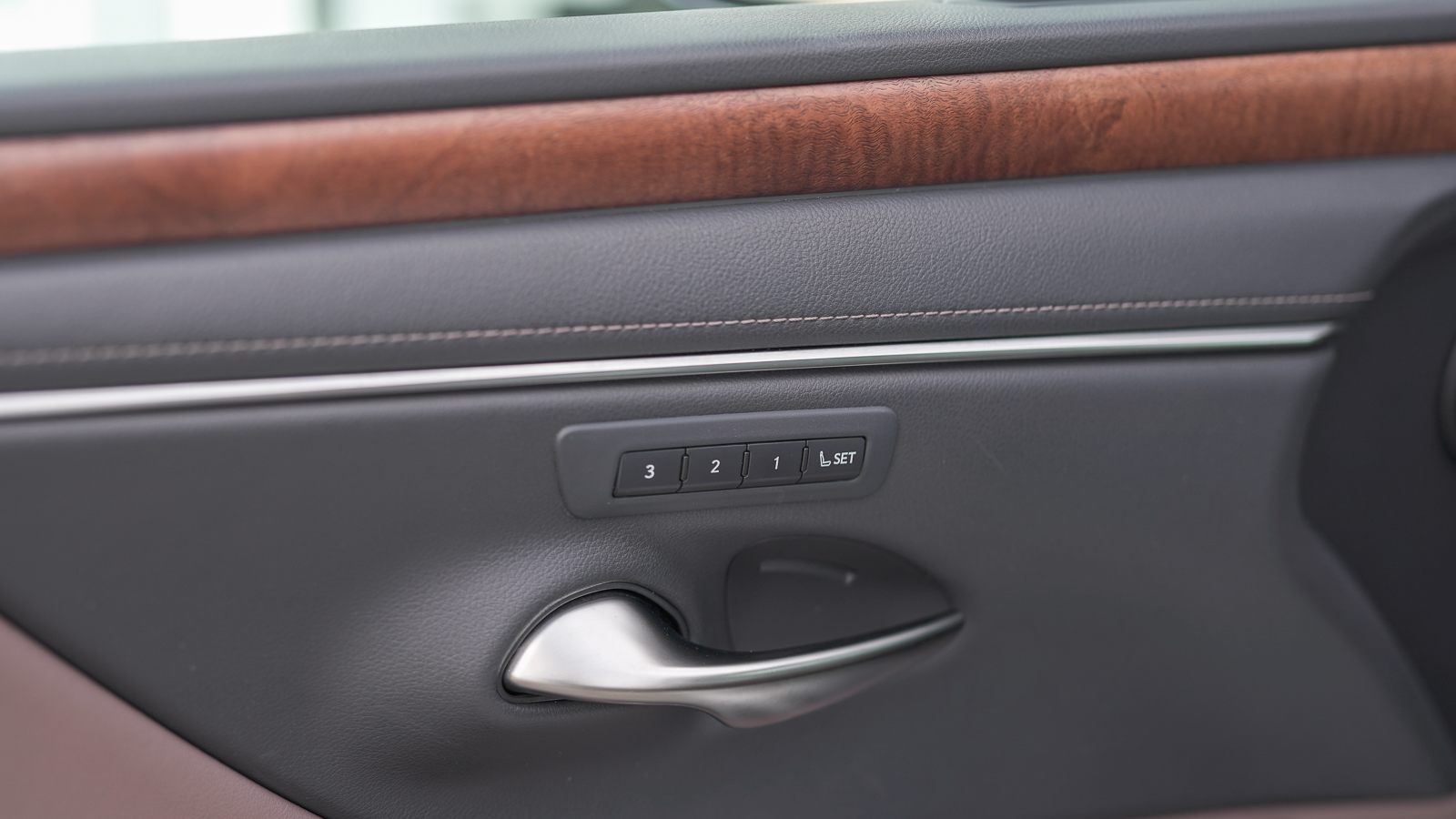 Lexus ES 2021 року з пробігом 91017 км, Седан, Лексус Львів, м.Львів - 1411200 ГРН | Фото № 18