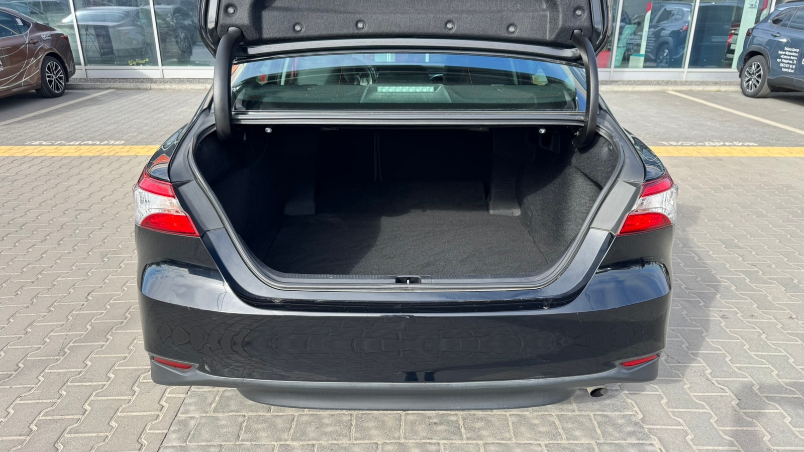 Toyota CAMRY 2018 року з пробігом 59213 км, Седан, Тойота Центр Івано-Франківськ "Класик-Авто", м.Івано-Франківськ - 836000 ГРН | Фото № 10