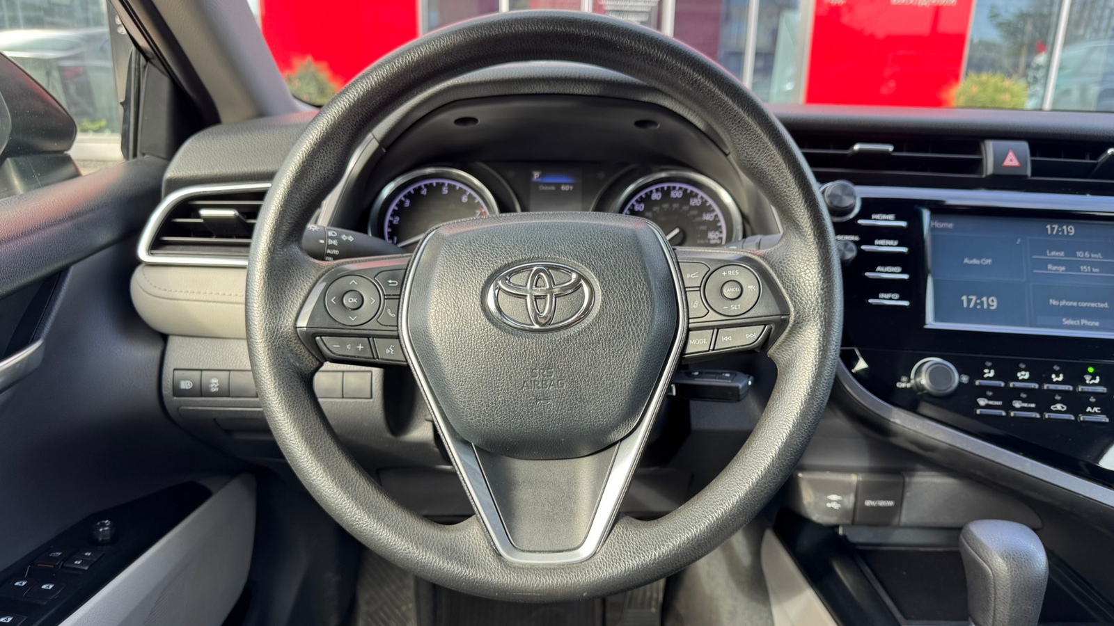 Toyota CAMRY 2018 року з пробігом 59213 км, Седан, Тойота Центр Івано-Франківськ "Класик-Авто", м.Івано-Франківськ - 836000 ГРН | Фото № 13