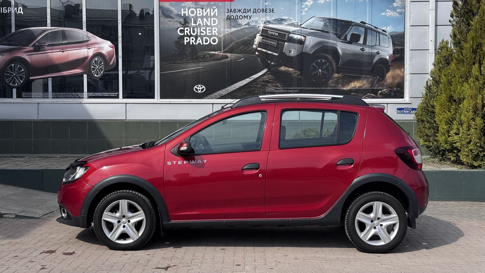 Інші авто RENAULT Stepway 2014 року, Хетчбек, Тойота Центр Чернівці "Олімп-Моторс", м.Чернівці | Фото № 3 Інші авто RENAULT Stepway 2014 року з пробігом 132342 км, Хетчбек, Тойота Центр Чернівці "Олімп-Моторс", м.Чернівці - 350000 ГРН | Фото № 3