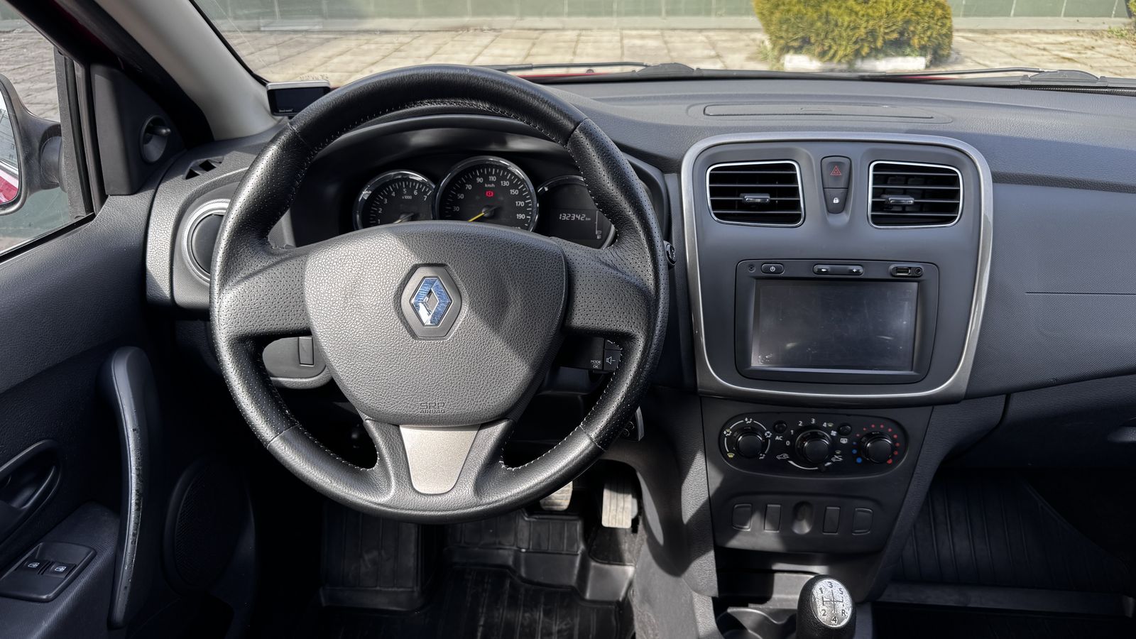 Інші авто RENAULT Stepway 2014 року, Хетчбек, Тойота Центр Чернівці "Олімп-Моторс", м.Чернівці | Фото № 9 Інші авто RENAULT Stepway 2014 року з пробігом 132342 км, Хетчбек, Тойота Центр Чернівці "Олімп-Моторс", м.Чернівці - 350000 ГРН | Фото № 9