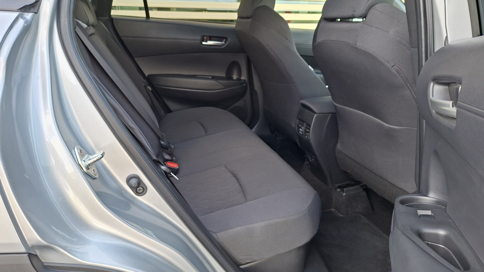 Toyota COROLLA CROSS 2024 року з пробігом 23611 км, Універсал, Тойота Центр Ужгород "Карат Мотор", м.Ужгородський район, с. Баранинці - 1450000 ГРН | Фото № 7