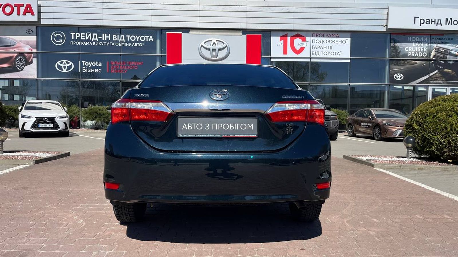 Toyota COROLLA 2014 року з пробігом 85997 км, Седан, Тойота Центр Хмельницький "Гранд Мотор", м.Хмельницький - 462000 ГРН | Фото № 4