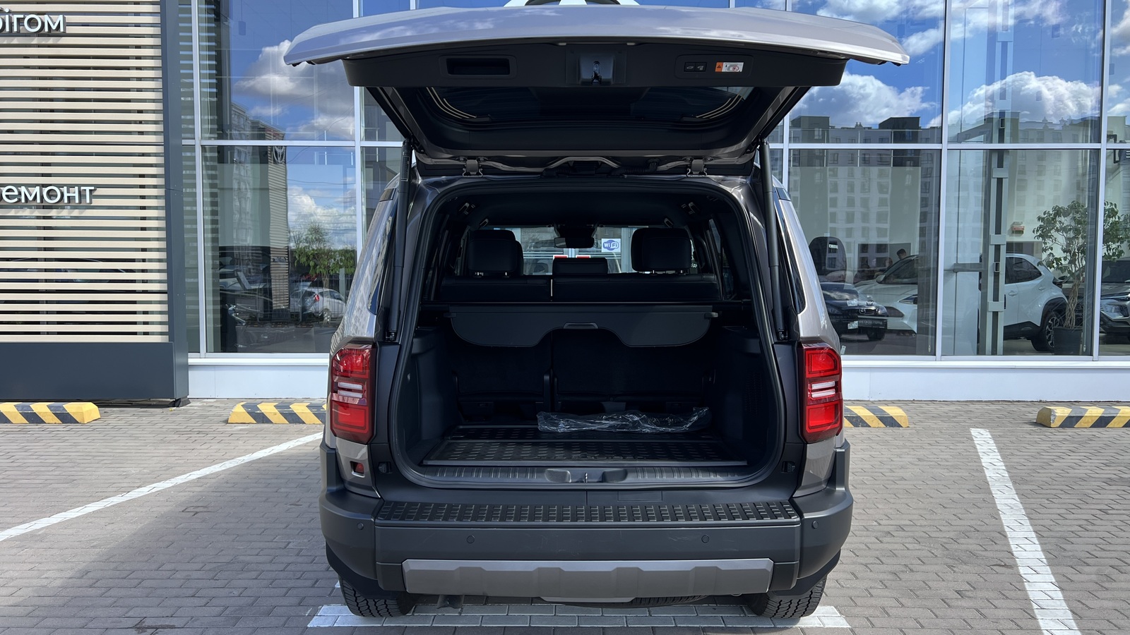 Toyota LAND CRUISER PRADO 2025 року з пробігом 10127 км, Універсал, Тойота Центр Чернігів "Соллі-Плюс", м.Чернігів - 2820000 ГРН | Фото № 10