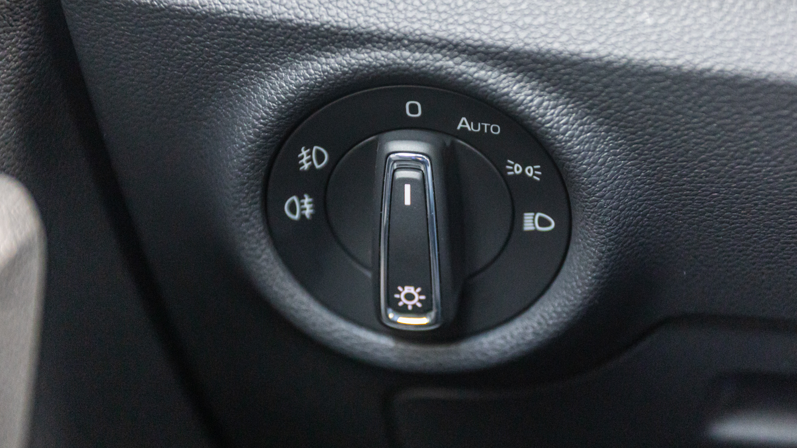 Інші авто SKODA Kamiq 2022 року з пробігом 44197 км, Універсал, Тойота Центр Дніпро "Алмаз Мотор" на Запорізькому шосе, м.Дніпро - 815000 ГРН | Фото № 25