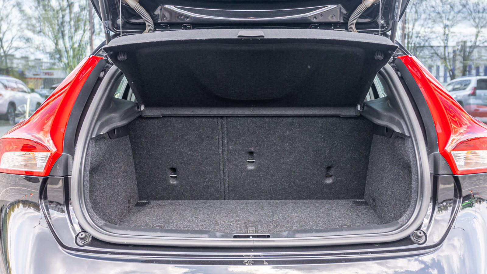 Інші авто VOLVO V40 2017 року з пробігом 118745 км, Хетчбек, Тойота Центр Дніпро "Алмаз Мотор" на Запорізькому шосе, м.Дніпро - 815000 ГРН | Фото № 10