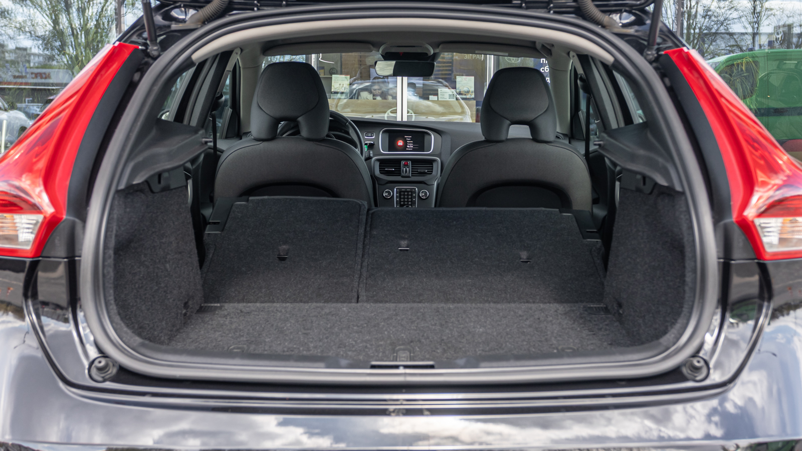 Інші авто VOLVO V40 2017 року з пробігом 118745 км, Хетчбек, Тойота Центр Дніпро "Алмаз Мотор" на Запорізькому шосе, м.Дніпро - 815000 ГРН | Фото № 12