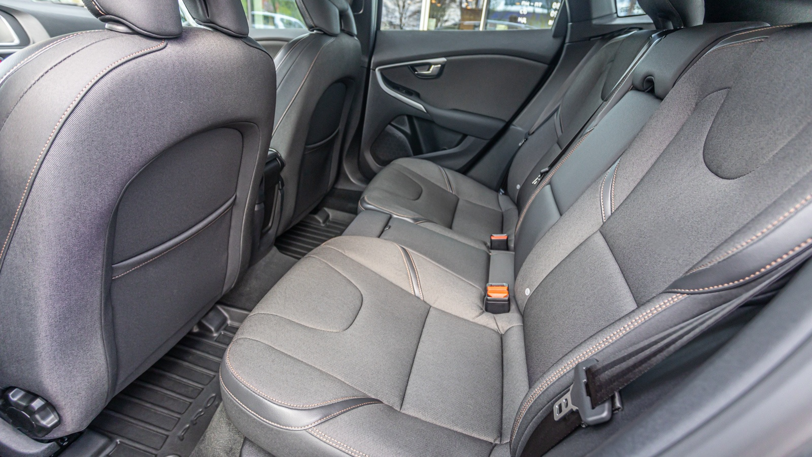 Інші авто VOLVO V40 2017 року з пробігом 118745 км, Хетчбек, Тойота Центр Дніпро "Алмаз Мотор" на Запорізькому шосе, м.Дніпро - 815000 ГРН | Фото № 13