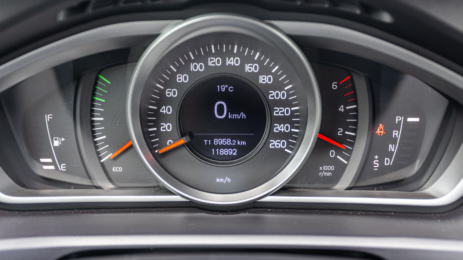 Інші авто VOLVO V40 2017 року з пробігом 118745 км, Хетчбек, Тойота Центр Дніпро "Алмаз Мотор" на Запорізькому шосе, м.Дніпро - 815000 ГРН | Фото № 16