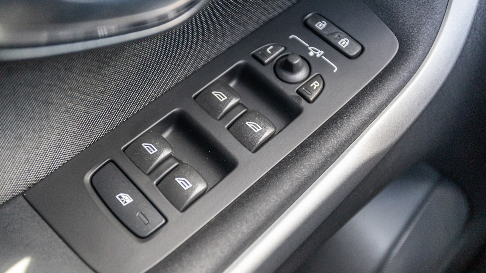 Інші авто VOLVO V40 2017 року з пробігом 118745 км, Хетчбек, Тойота Центр Дніпро "Алмаз Мотор" на Запорізькому шосе, м.Дніпро - 815000 ГРН | Фото № 22