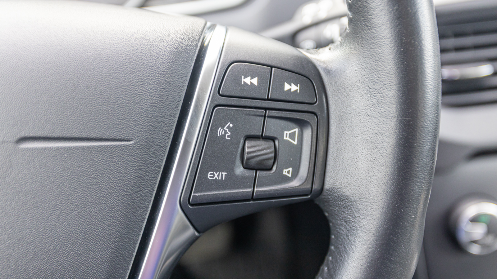 Інші авто VOLVO V40 2017 року з пробігом 118745 км, Хетчбек, Тойота Центр Дніпро "Алмаз Мотор" на Запорізькому шосе, м.Дніпро - 815000 ГРН | Фото № 27