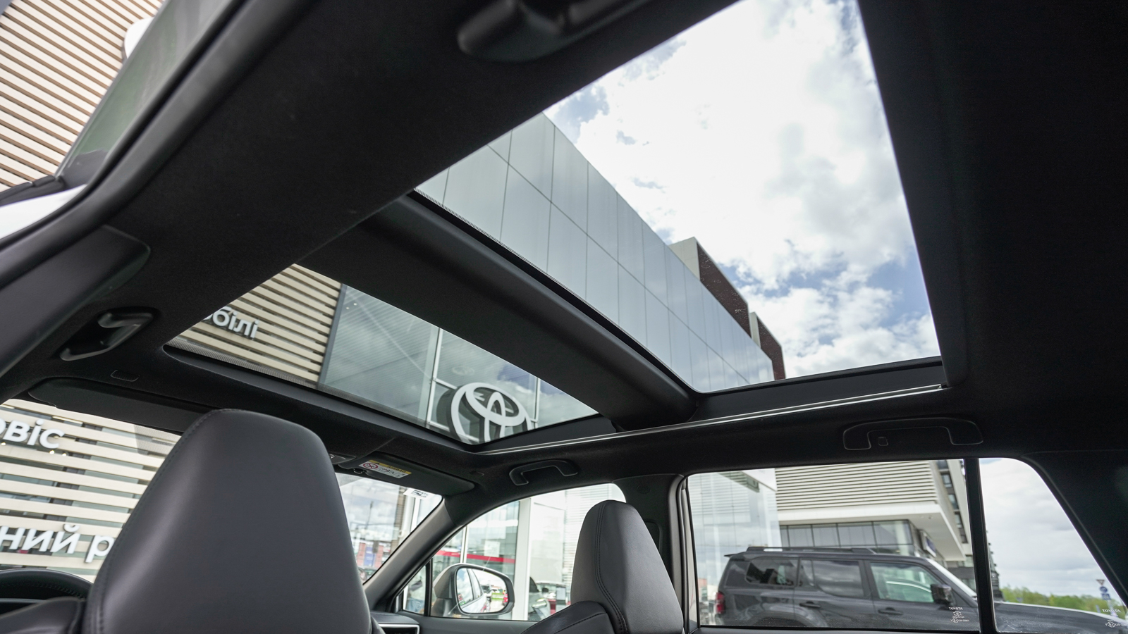 Toyota COROLLA CROSS 2023 року з пробігом 26107 км, Універсал, Тойота Центр Львів "Діамант", м.Львів - 1587600 ГРН | Фото № 26